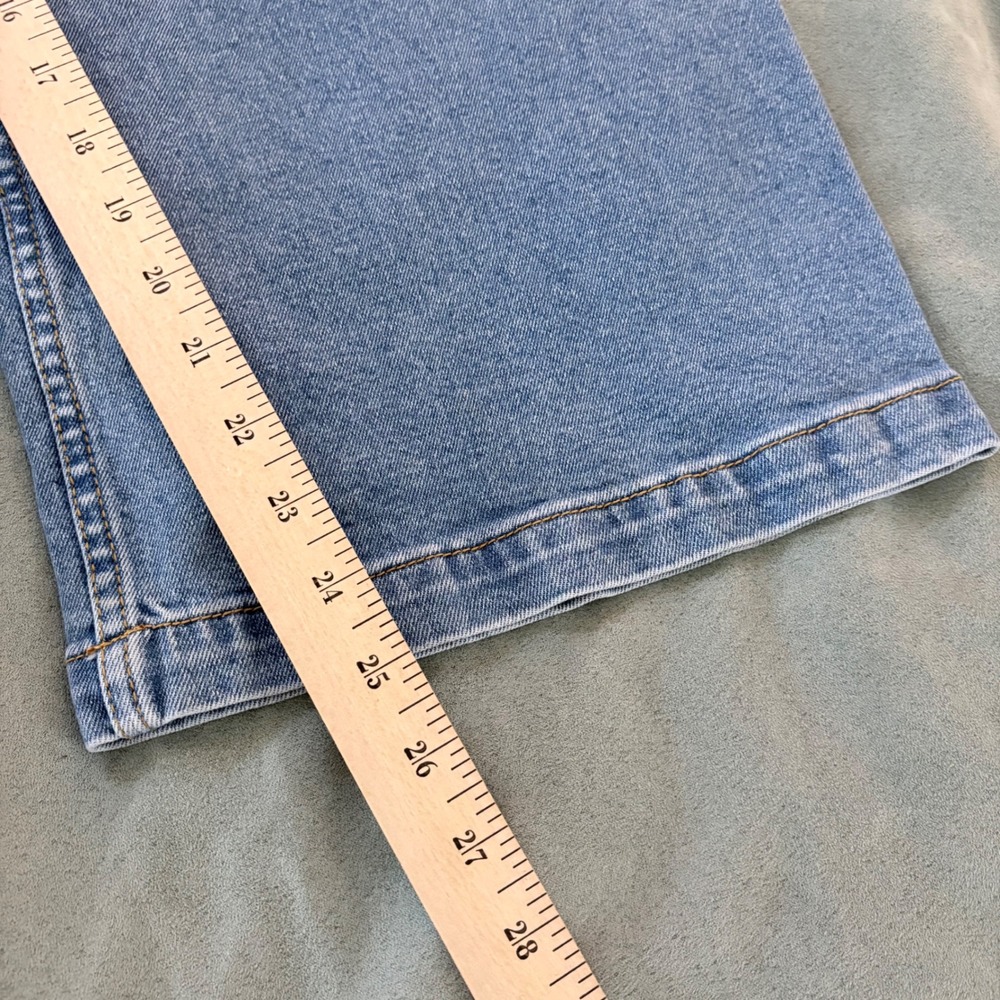 Driftwood Charlee Cropped Wide Leg Button Fly Jeans Light Wash Women Size 32x25" - Picture 9 of 11